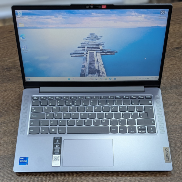 Lenovo IdeaPad Slim 3 14IRH8