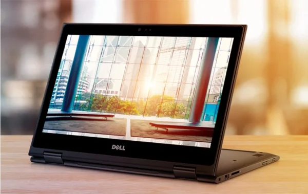 Dell Latitude 3390 2-in-1 - i5-8250U, 8GB RAM, 256GB SSD, 13.3" FHD Touch